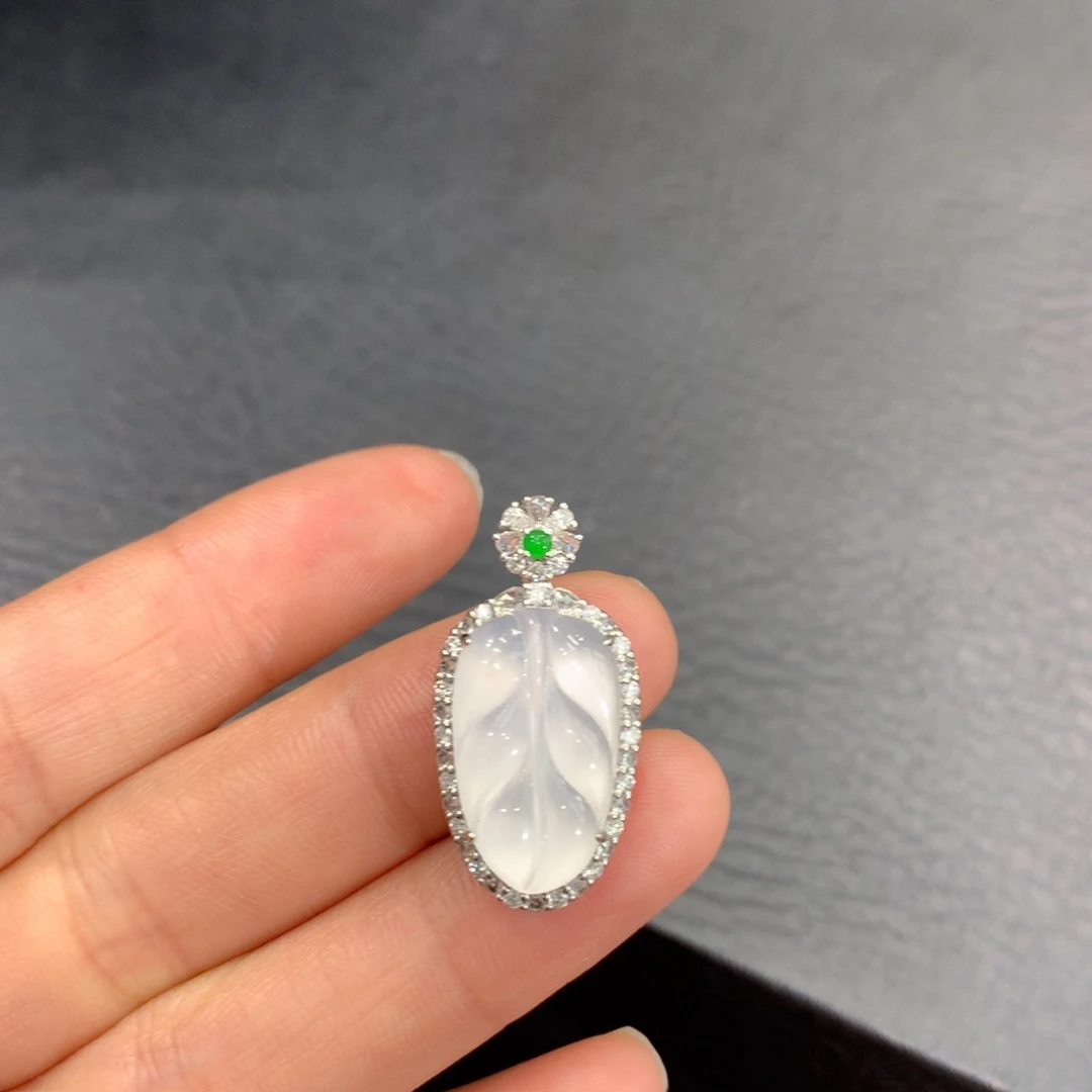 翡翠18K金镶嵌吊坠(不含链)