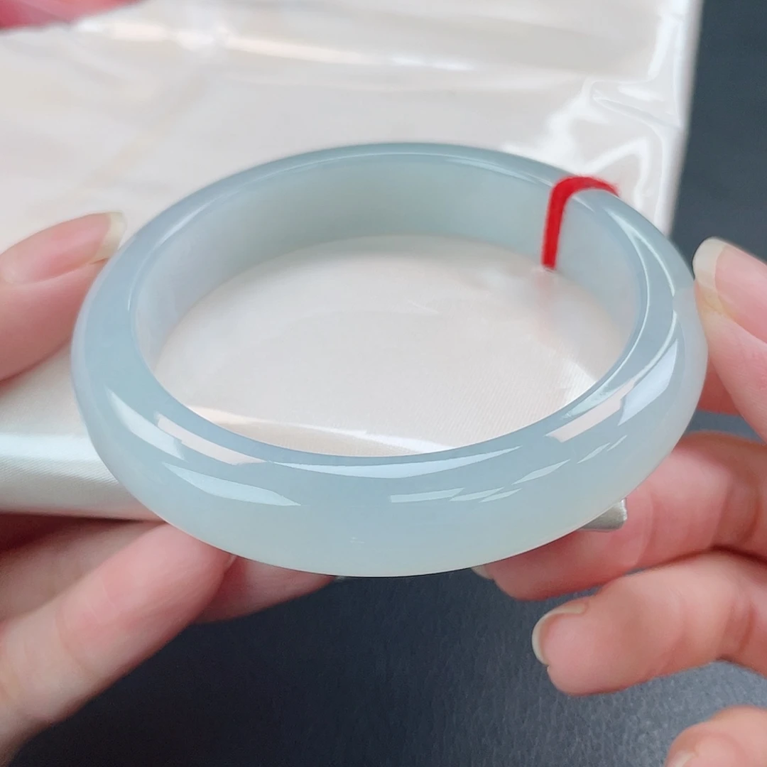 翡翠未镶嵌手镯天空蓝胶-特价