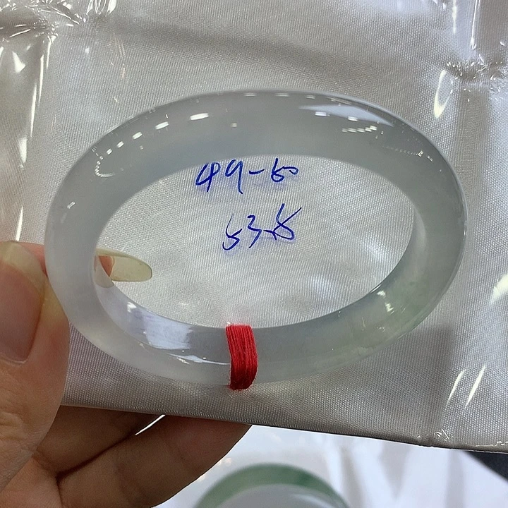 未镶嵌手镯翡翠翡翠手镯
