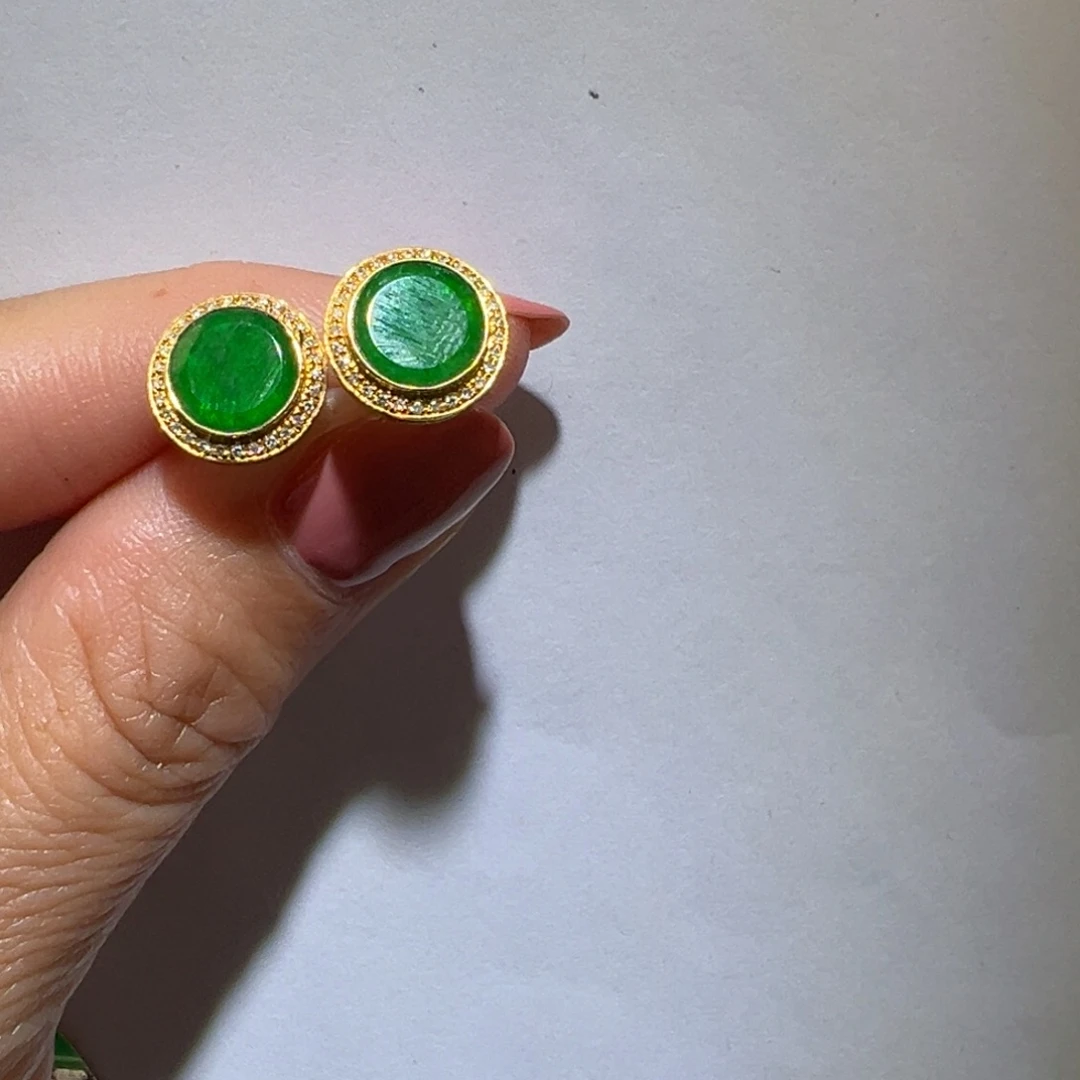 翡翠颈饰18K金镶嵌耳钉