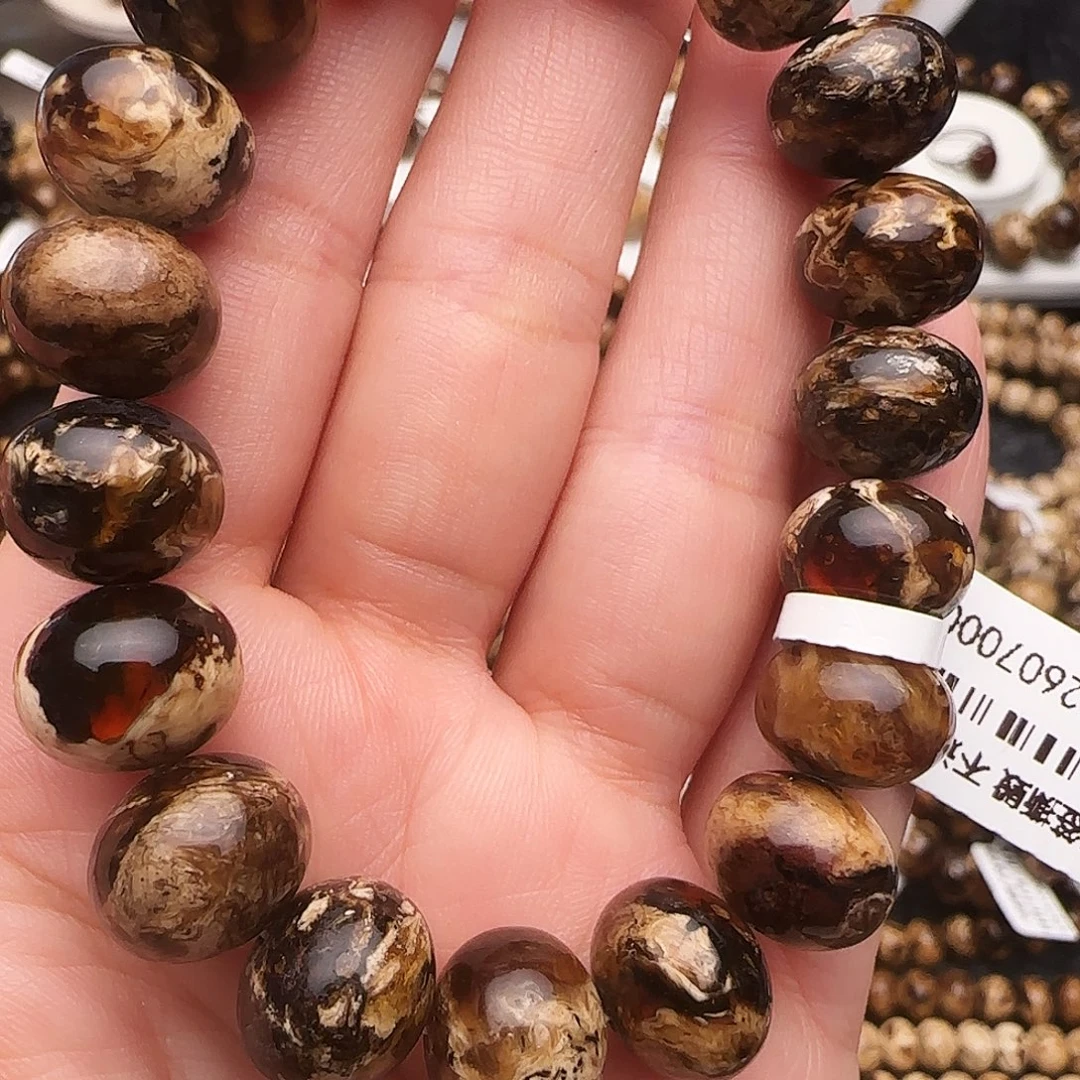 琥珀未镶嵌手链抚顺琥珀