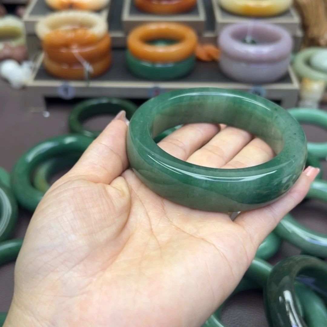 石英质玉手镯未镶嵌薛*