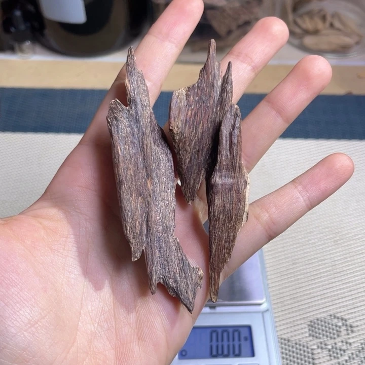 香料海南红油树心香5.9克