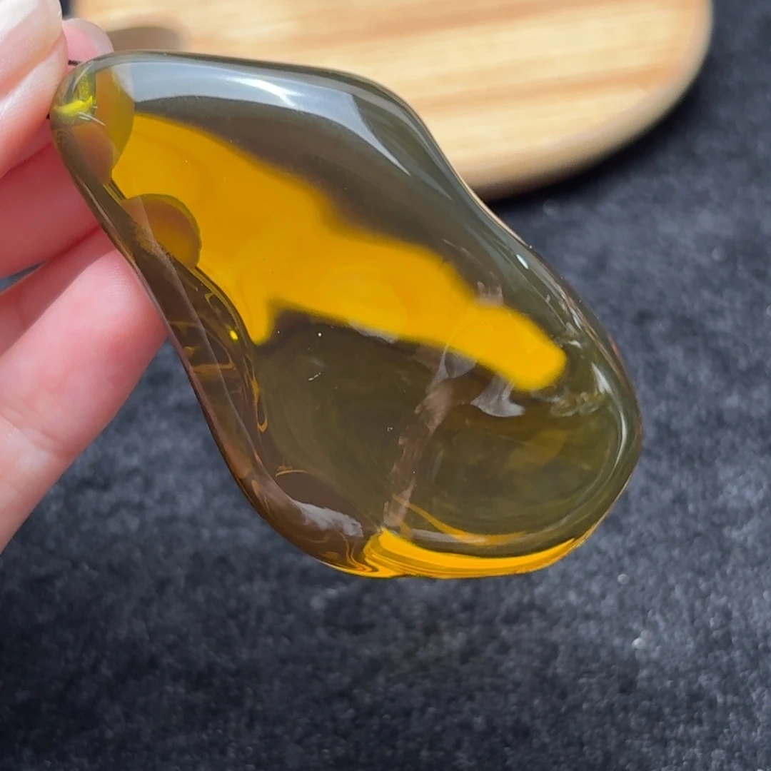 琥珀未镶嵌珠宝奇石紫绿茶