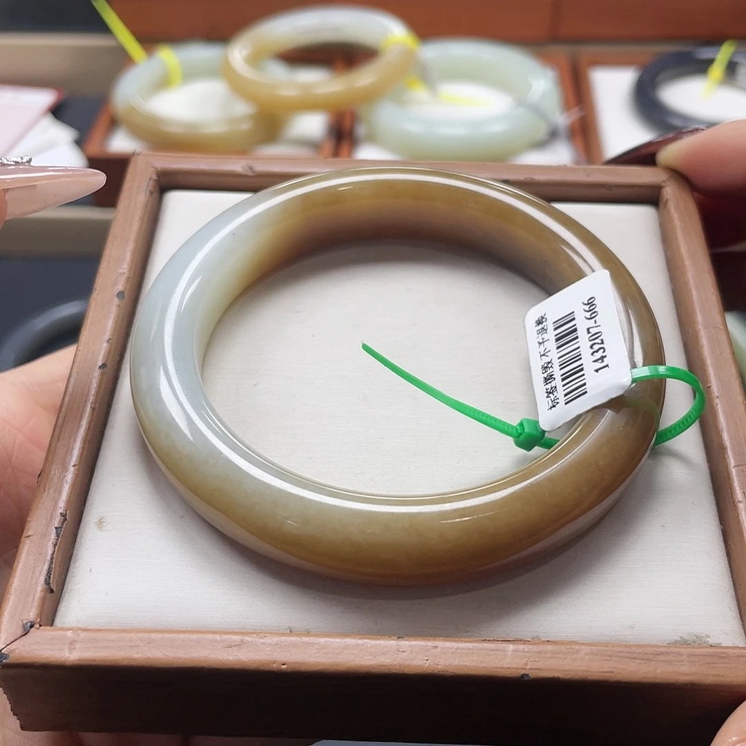 【闪购商品】未镶嵌手镯和田玉59 60