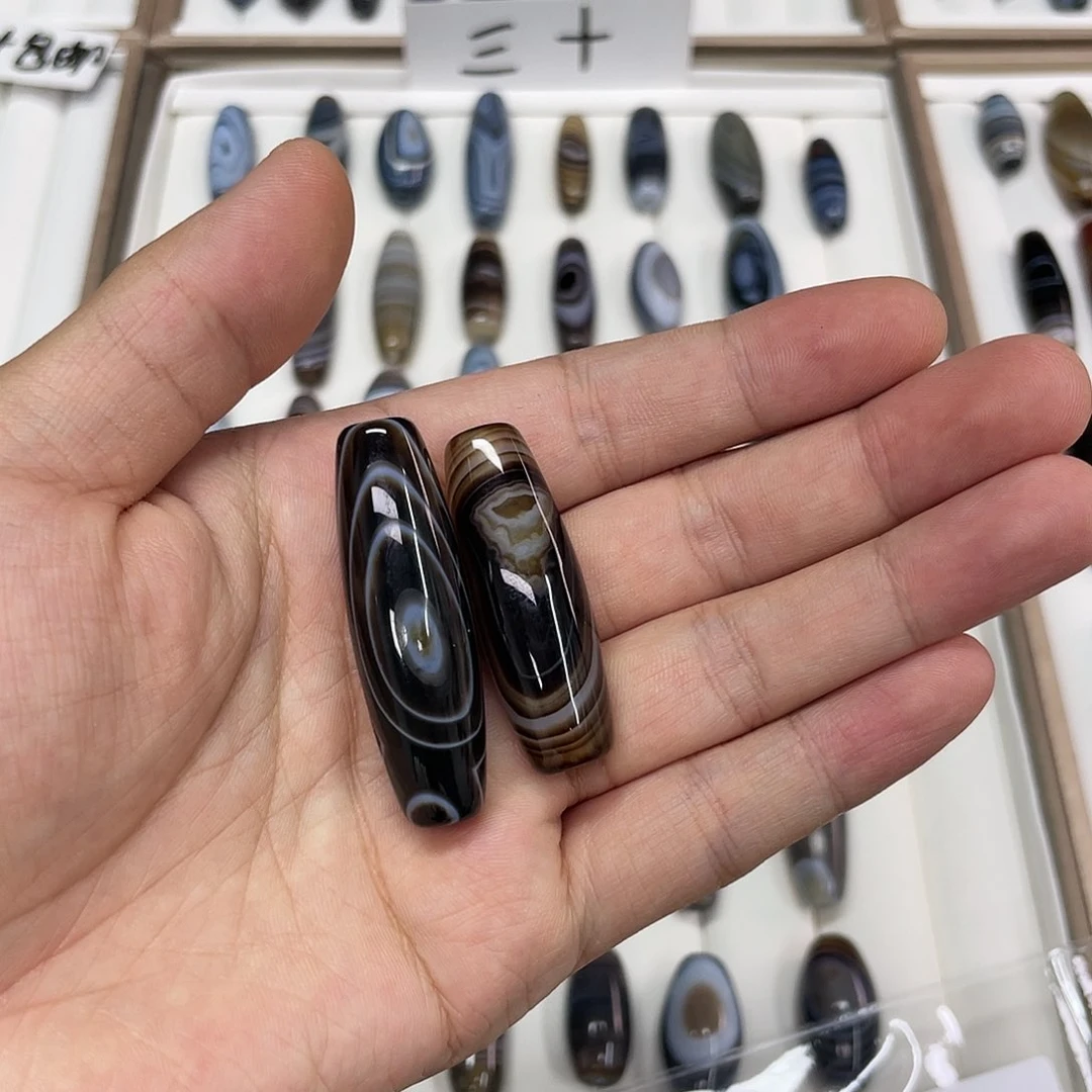 玛瑙/玉髓颈饰合金小*子