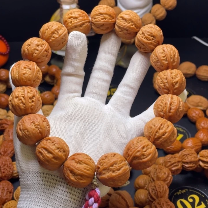 Y***N手串文玩核桃粗筋八棱