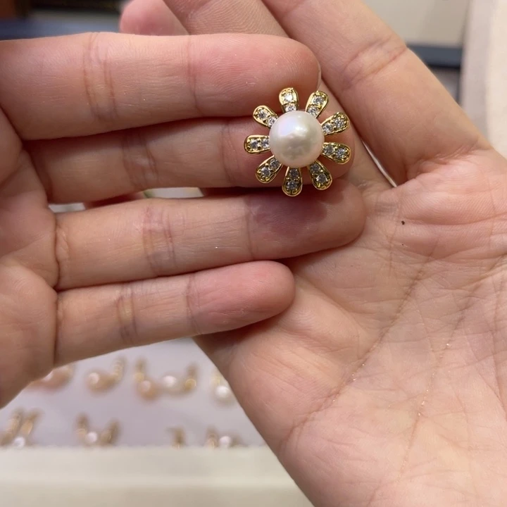 合金淡水珍珠颈饰