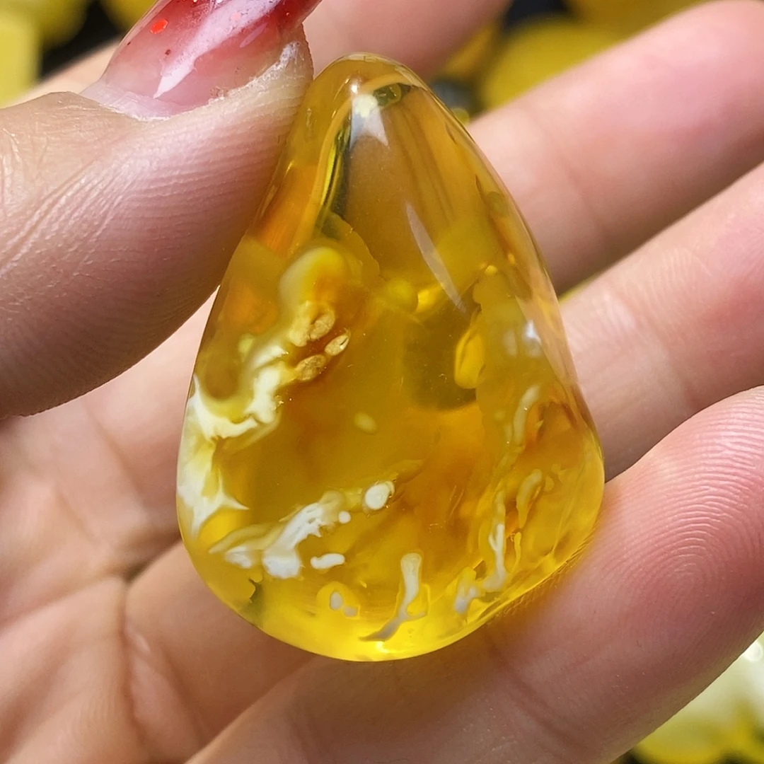 蜜蜡未镶嵌珠宝奇石