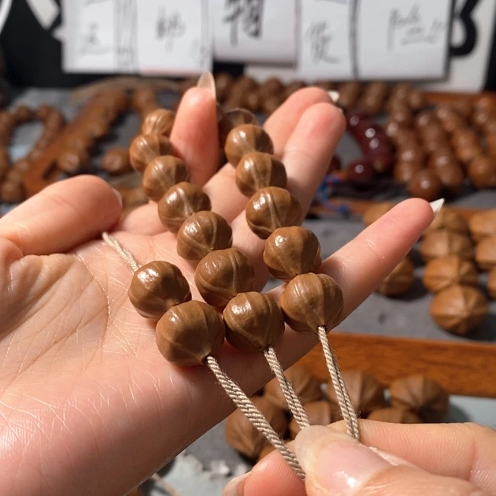 手串橄榄核5141精品4花小蒜头铁核14+2颗