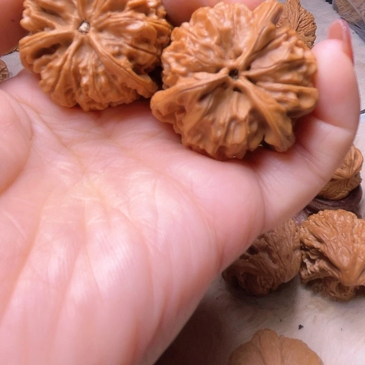 文玩核桃吊坠V****生核桃核桃核桃核桃核桃核