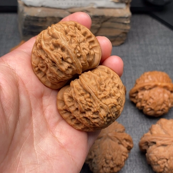 文玩核桃吊坠全品40白狮子