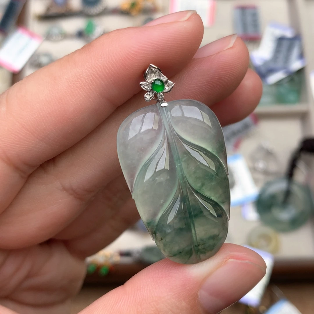 【闪购商品】18K金镶嵌挂件翡翠一