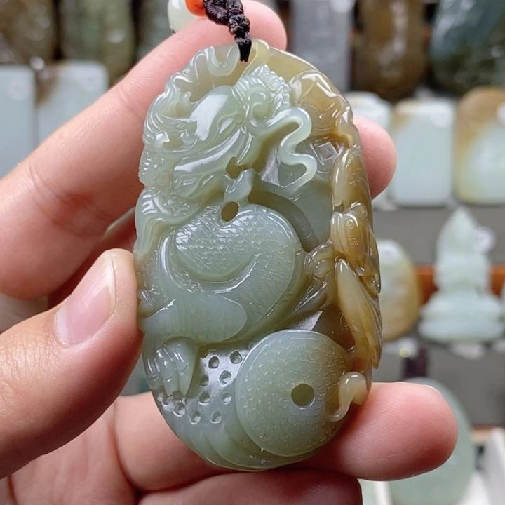 和田玉（糖玉）未镶嵌颈饰