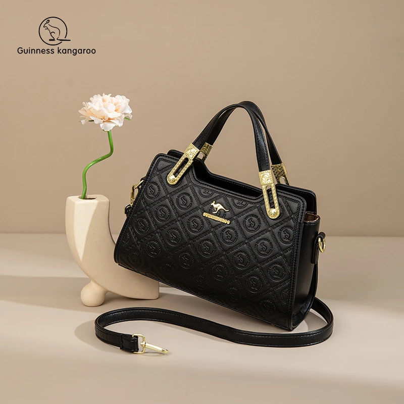 吉尼斯袋鼠万字纹压花斜挎包2025新款女士手提包大容量真皮单肩包