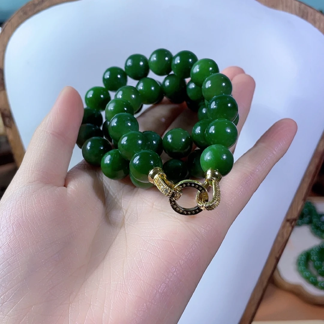 与***缘和田玉未镶嵌颈饰12