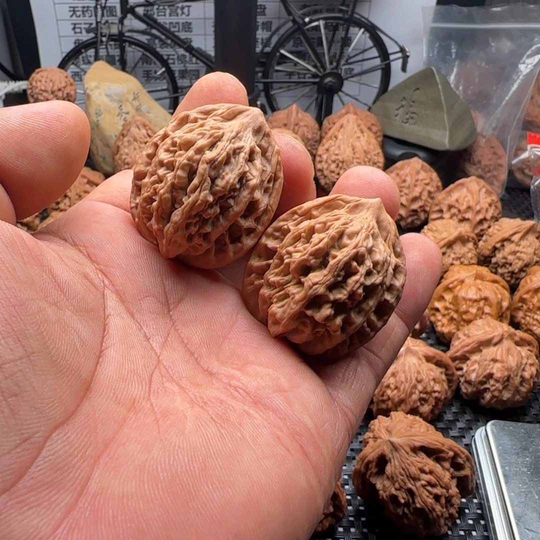 文玩核桃吊坠全品虎头35