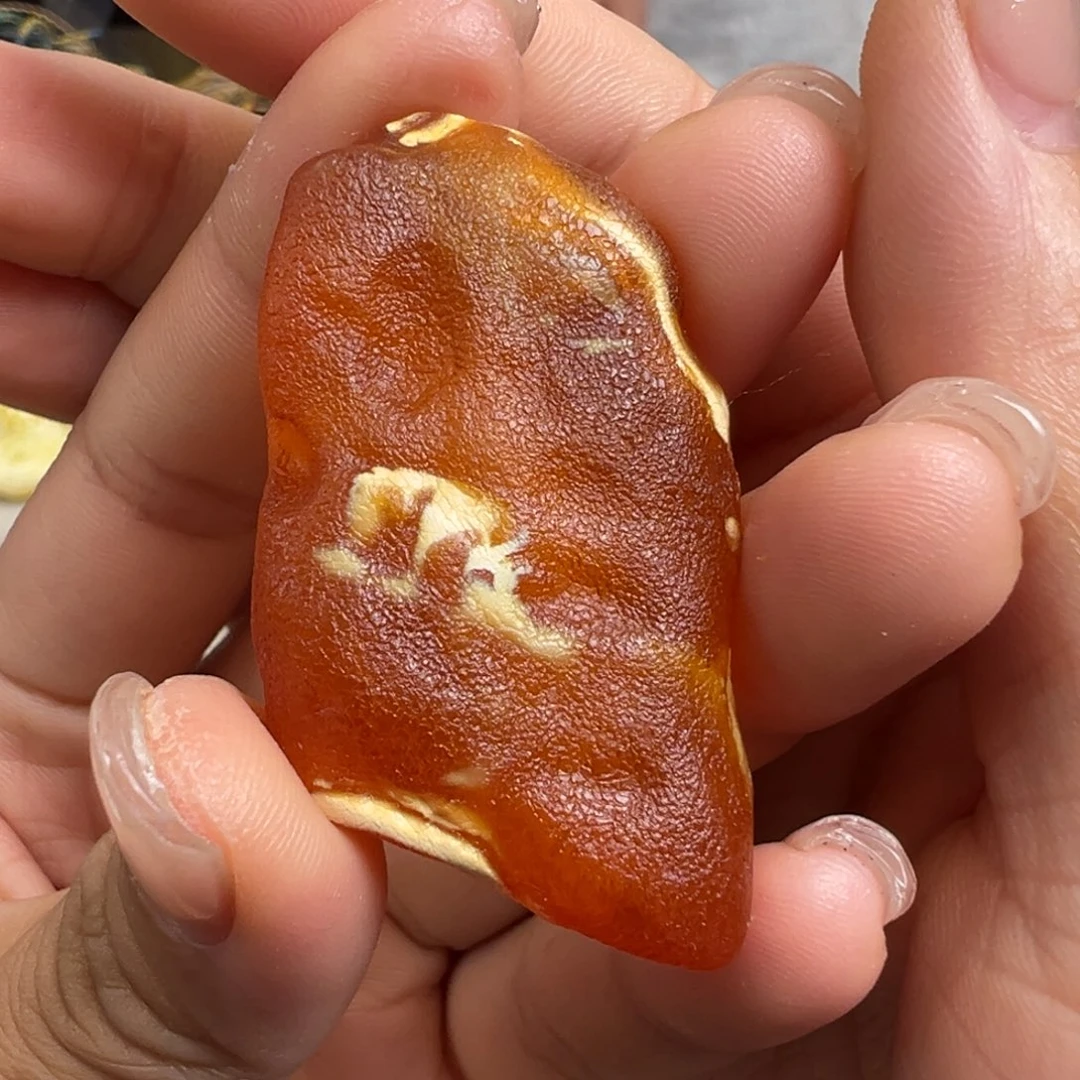 裸石蜜蜡未镶嵌琥珀