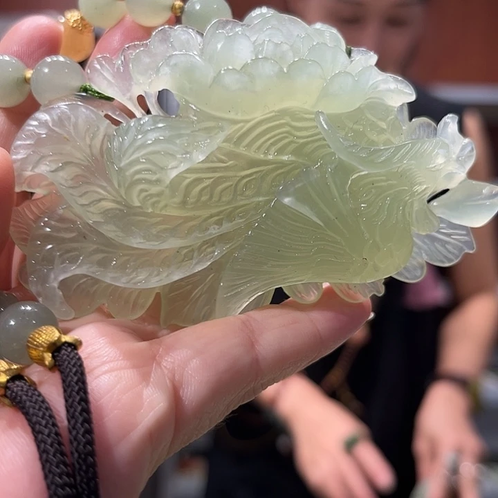 岫玉未镶嵌毛衣链