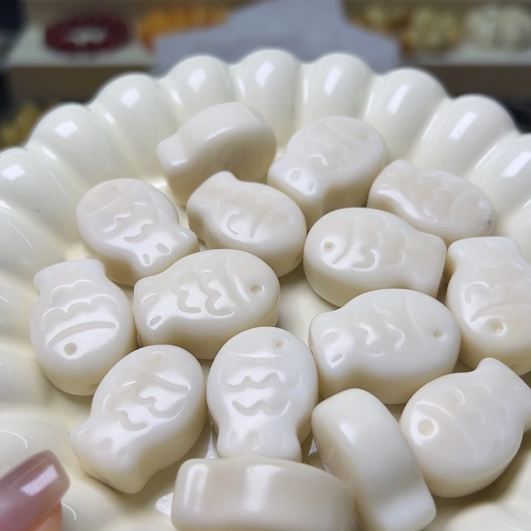 菩提根/象牙果手串瑕疵白鱼牌10课配大小