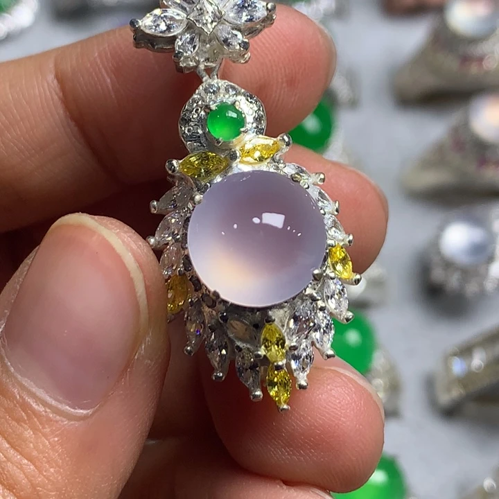 翡翠未镶嵌戒指铜托，卖裸石，需要二次镶嵌