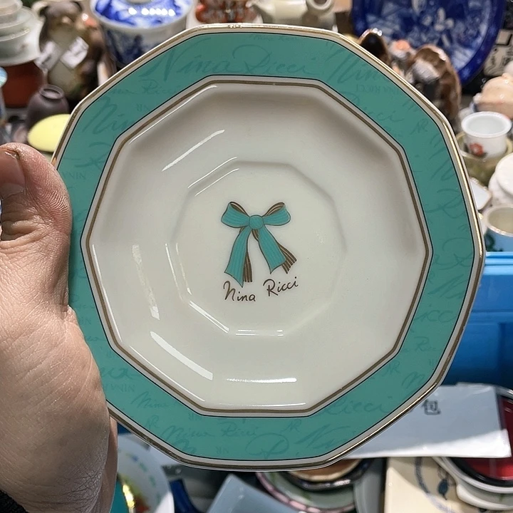 瓷片在你身边的人是我最