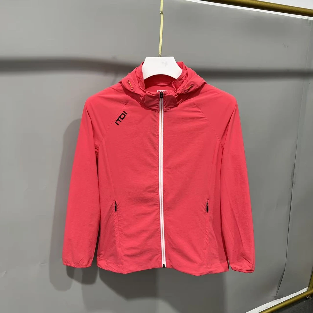 O-5  ITI 25早秋新款女士珊瑚红色机能连帽风衣外套   20012