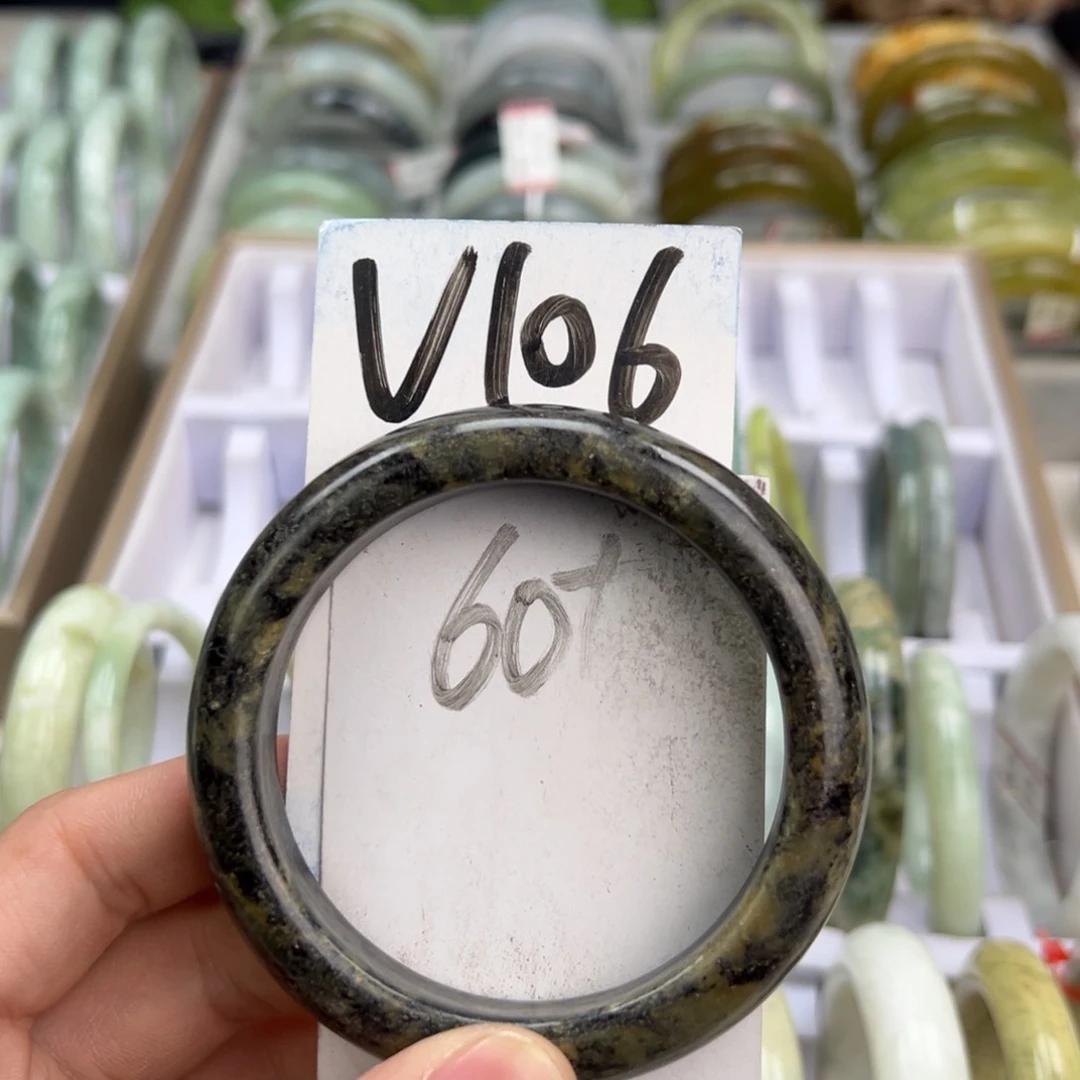 岫玉手镯未镶嵌天然岫玉微瑕