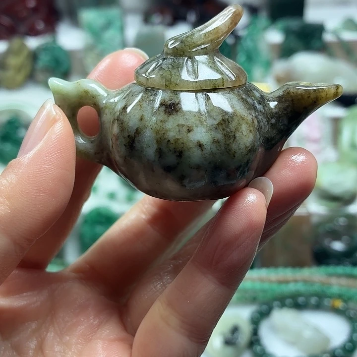 独山玉未镶嵌吊坠