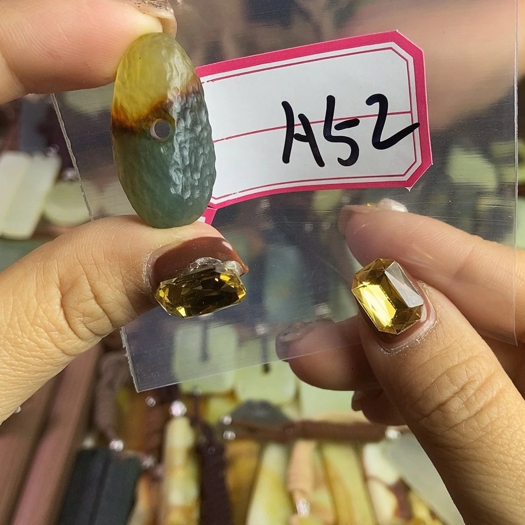 蛇纹石玉手链未镶嵌?**g