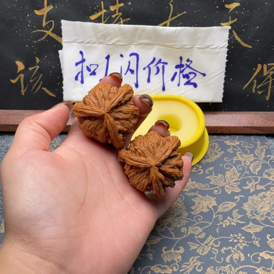 吊坠文玩核桃李**¥白狮子