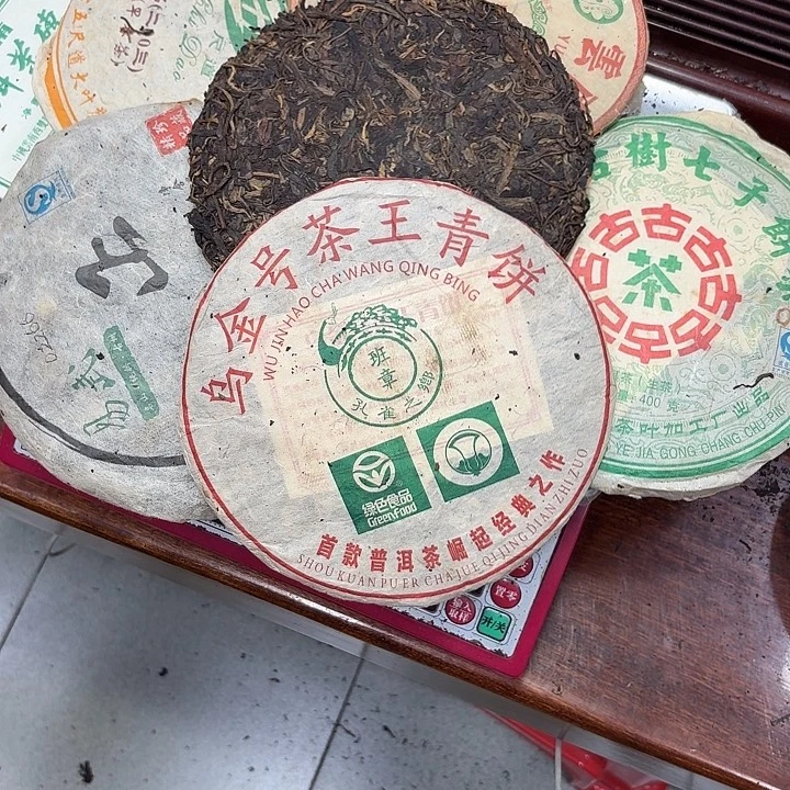Y***H男装品牌设计理念