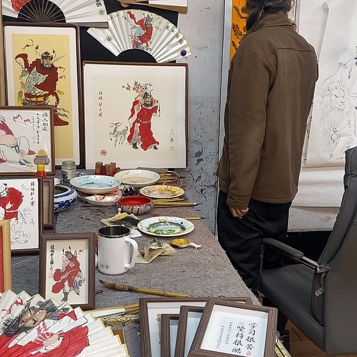 力***宏国画框张老师画画