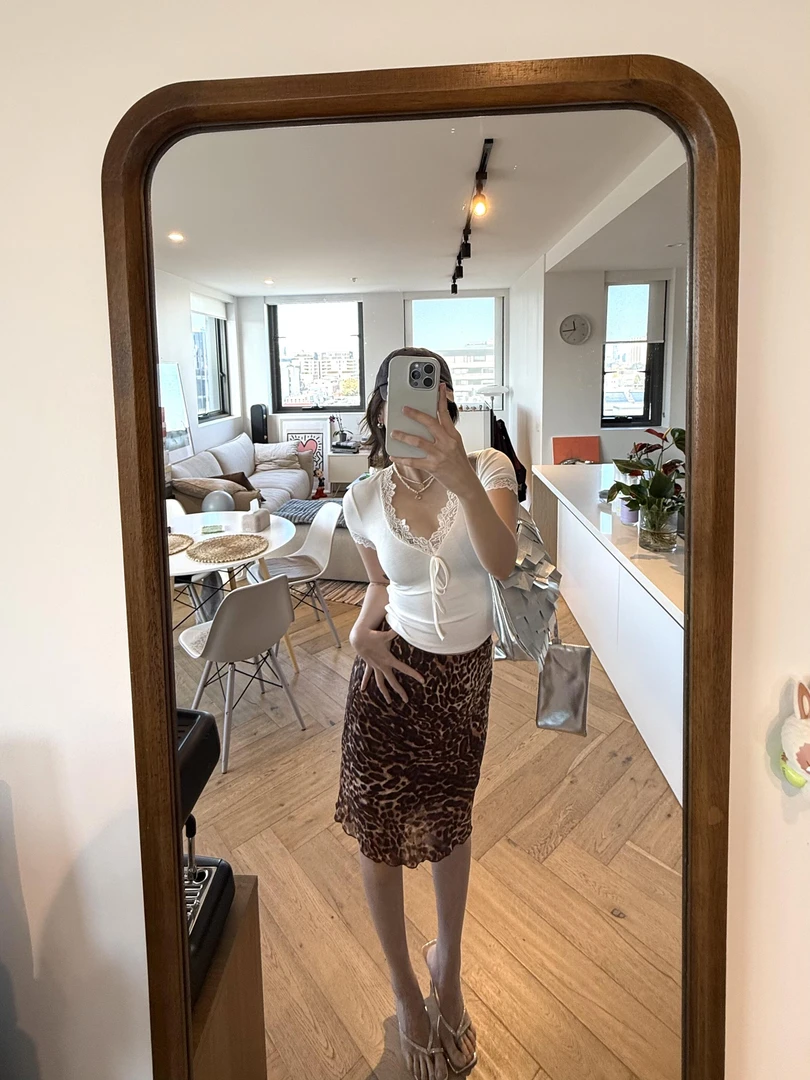 法式蕾丝v领短袖白色性感紧身上衣复古豹纹印花高腰显瘦鱼尾裙