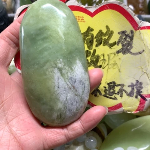 蛇纹石玉未镶嵌手把件
