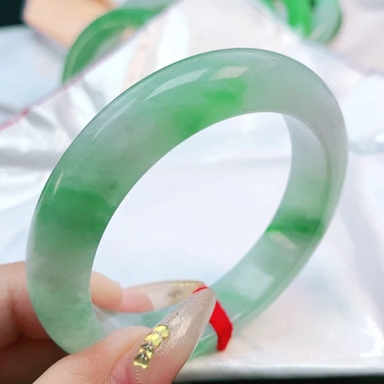 未镶嵌手镯翡翠2816