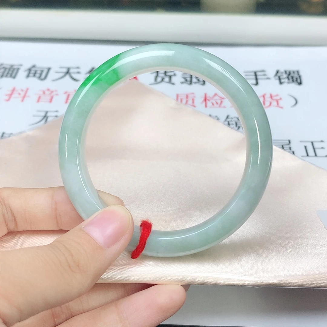 翡翠手镯未镶嵌8506正