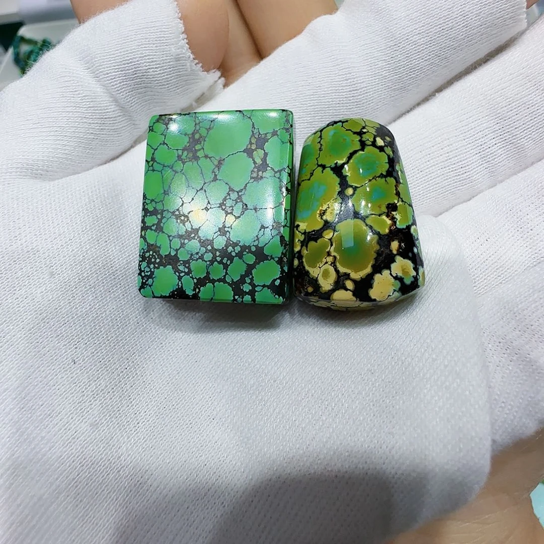 李***荔绿松石未镶嵌原矿绿松石