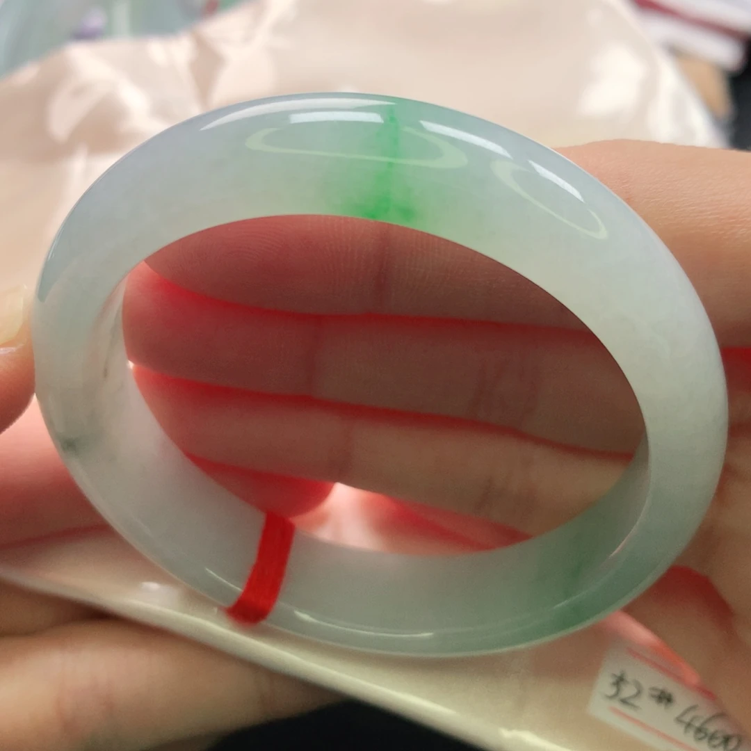 翡翠未镶嵌手镯缅甸52