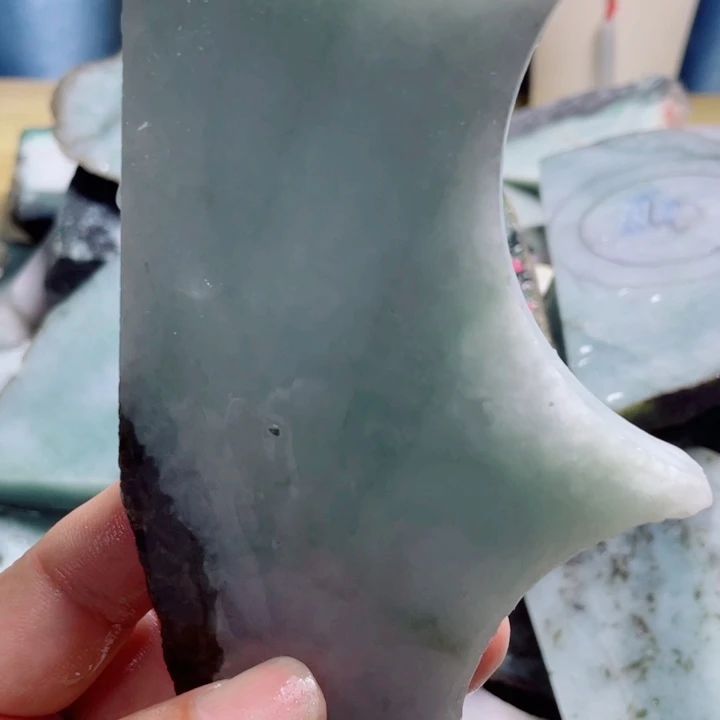 有***情颈饰未镶嵌翡翠翡翠