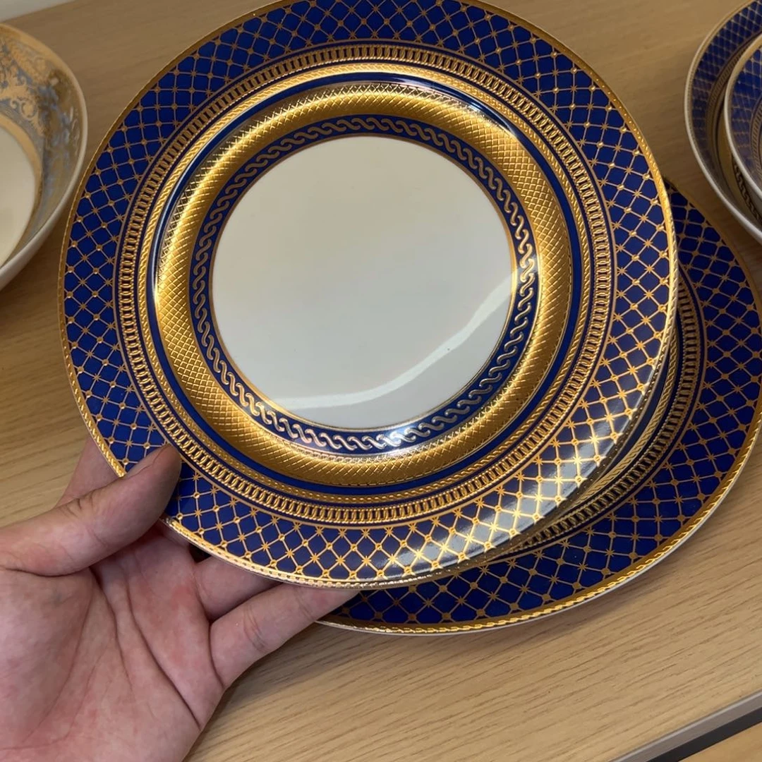 瓷片8寸平盘两个一单