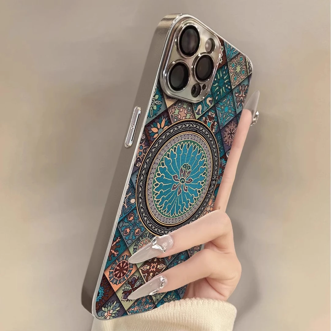 图腾蓝莲花适用苹果16promax手机壳民族风带支架高级情侣男女复古