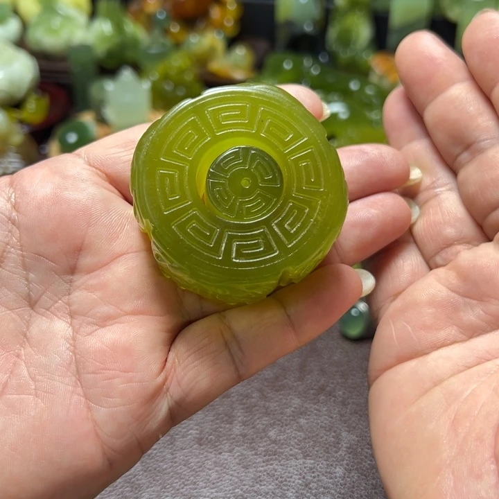 未镶嵌蛇纹石玉手链