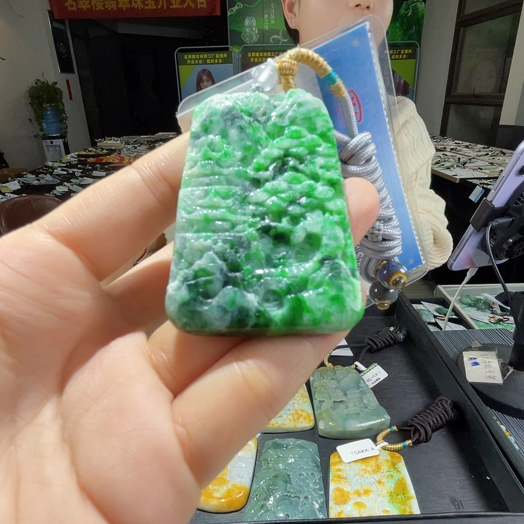 颈饰未镶嵌翡翠一