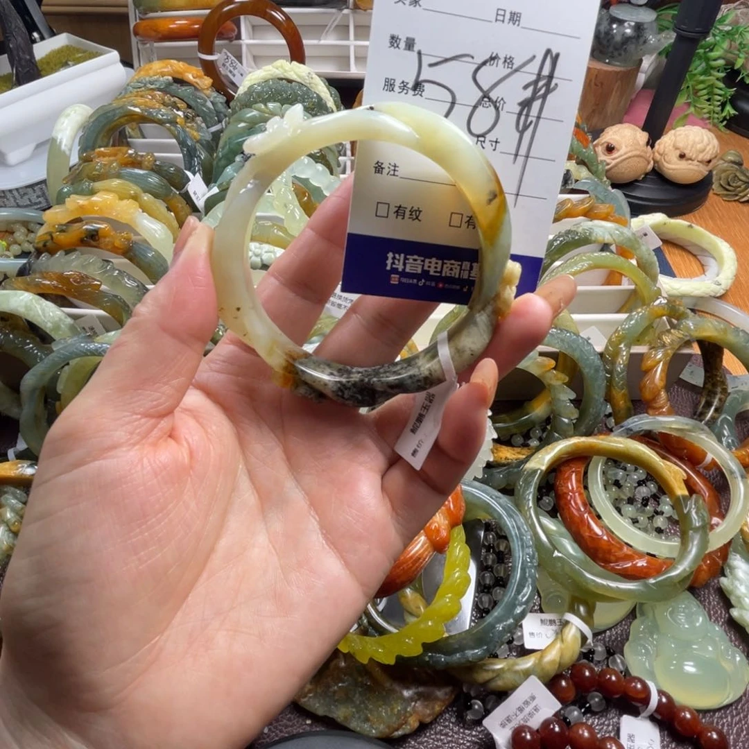 未镶嵌蛇纹石玉手镯