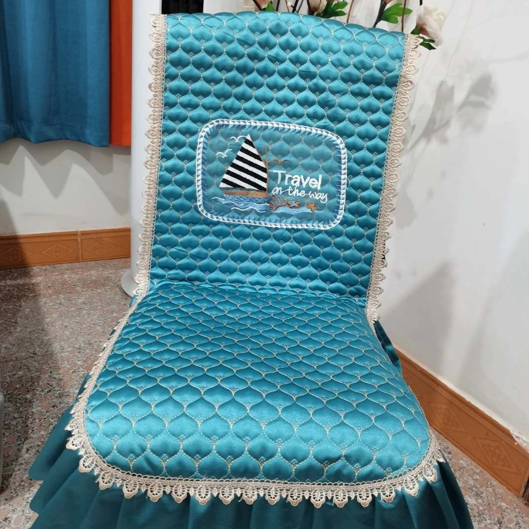 四季通用连体餐椅垫