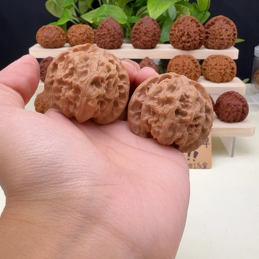 郑***R全品文玩核桃007号