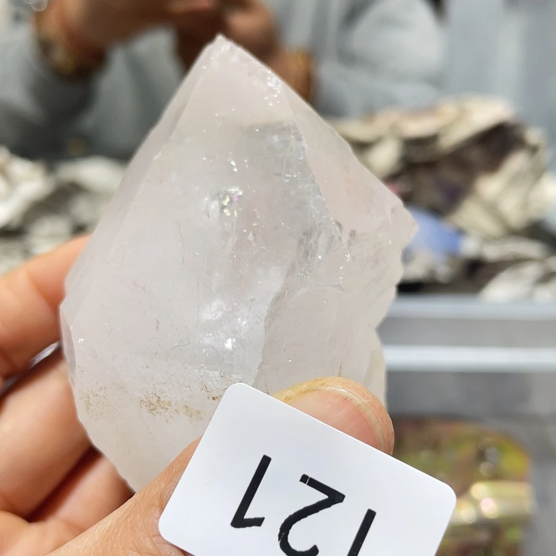 水晶摆件……未镶嵌