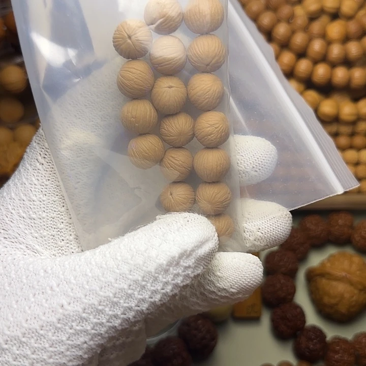 马****核桃手串/手链原价388，13凤羽单圈