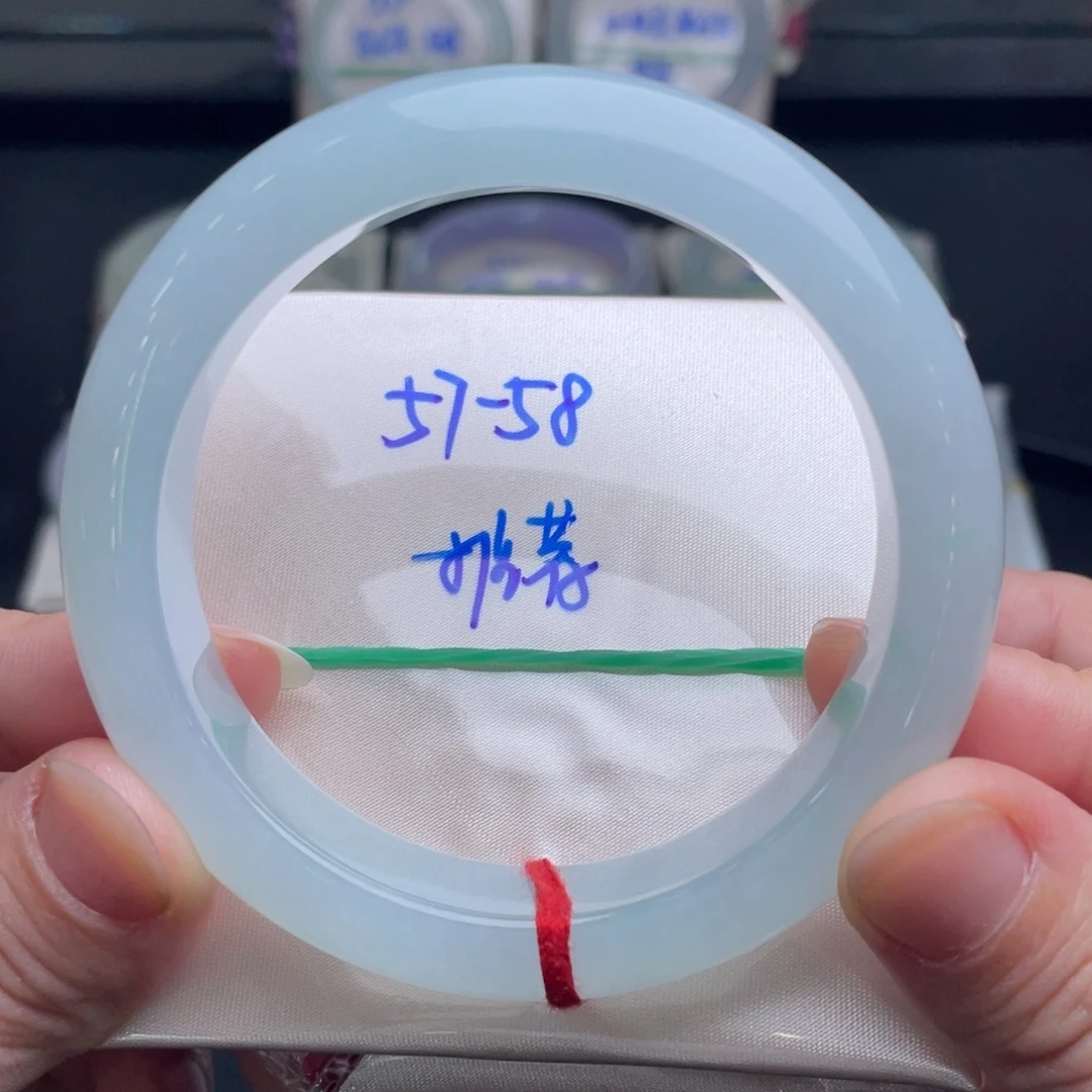 翡翠未镶嵌手镯翡翠手镯16